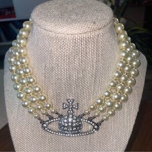 Vivienne Westwood Cream Pearl and Silver Crown Necklace